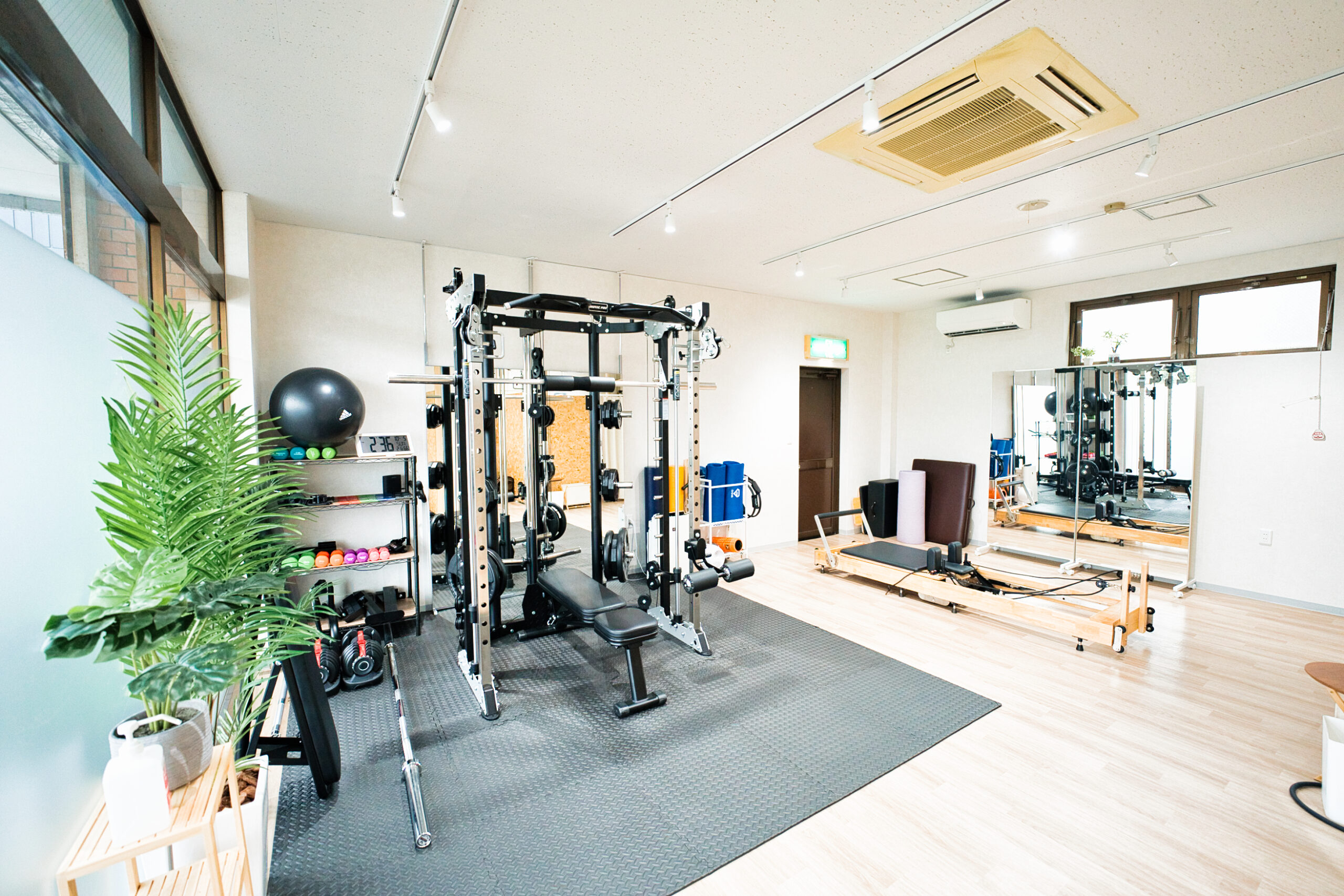 羽島店内観①